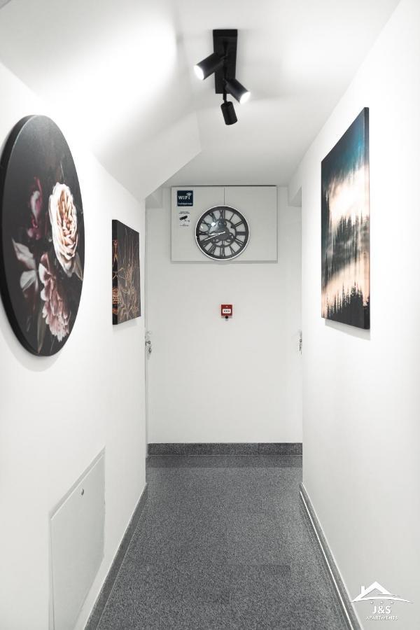 J&S Apartments Nis Bagian luar foto