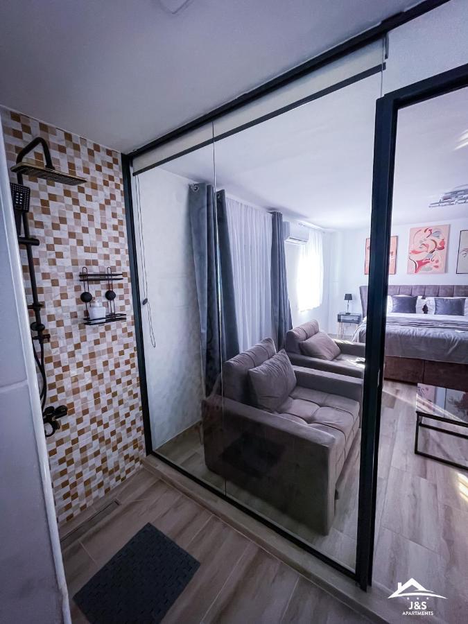 J&S Apartments Nis Bagian luar foto