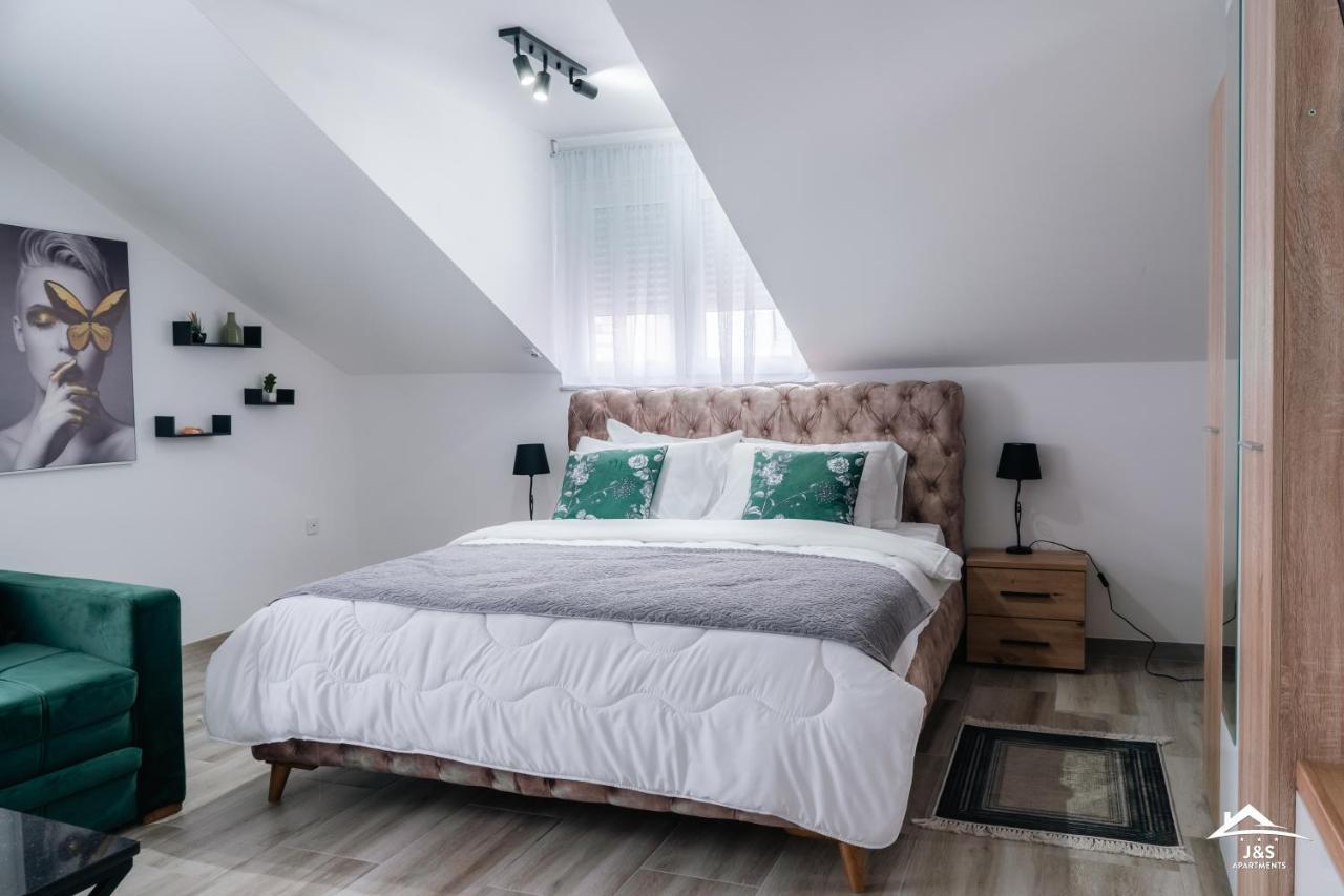 J&S Apartments Nis Bagian luar foto