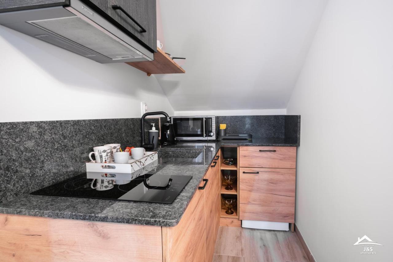 J&S Apartments Nis Bagian luar foto